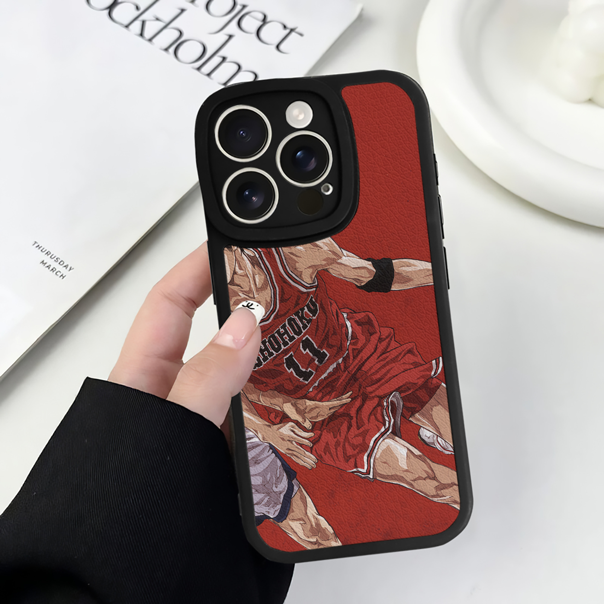 （画像用） SLAM DUNK／スラムダンク 【iPhone 16シリーズ対応】シリコンスマホケース（レザー調） 材質：シリコン